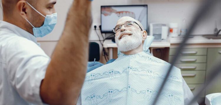 Implantes Dentários